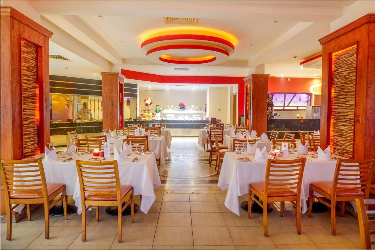 Hotel Charmillion Club Aquapark Sharm El-Sheikh Exterior foto The interior of the restaurant