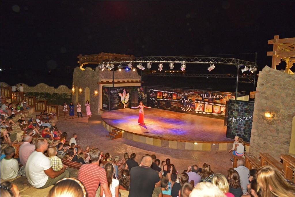 Hotel Charmillion Club Aquapark Sharm El-Sheikh Exterior foto The stage at the amphitheater